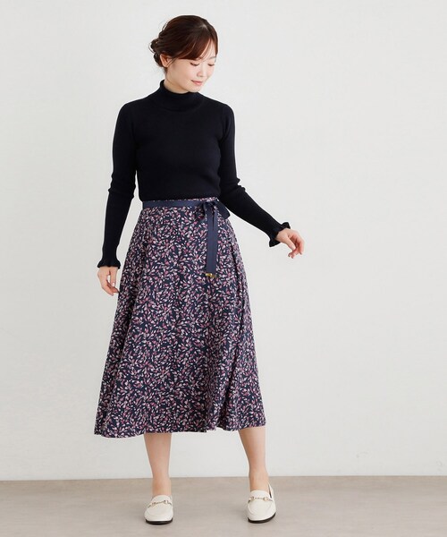 LAURA ASHLEY(ローラアシュレイ)の「【洗える/同柄アイテムあり】トゥワイダル チューリップス柄スカート(スカート・レディース・ベージュ系/ネイビー系・40/38)」の10枚目の写真