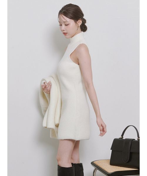 ＜Harukiさんコラボ＞バックオープン起毛ニットミニワンピース【セットアップ対応可能】