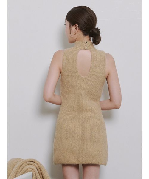 ＜Harukiさんコラボ＞バックオープン起毛ニットミニワンピース【セットアップ対応可能】