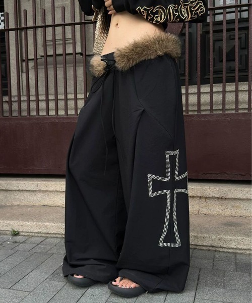 DEVICE(デバイス)の「ウエスト ファー クロス ルーズ パンツ(その他パンツ・レディース・ブラック・FREE)」の5枚目の写真