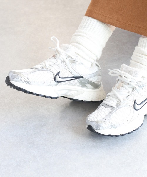 NIKE】ウィメンズ V5 RNR（スニーカー）｜NIKE（ナイキ）の