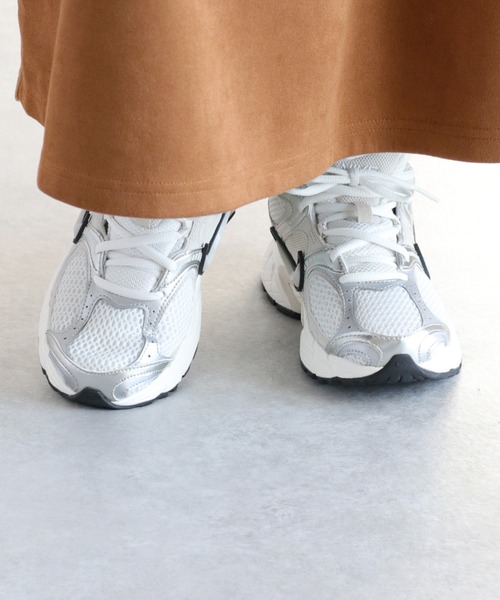 NIKE】ウィメンズ V5 RNR（スニーカー）｜NIKE（ナイキ）の