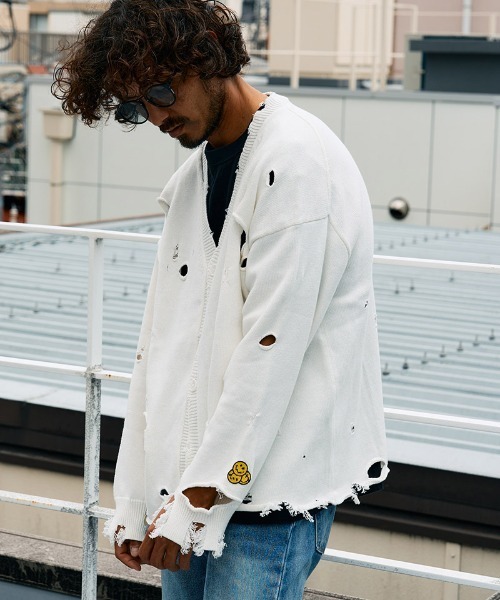 STUD MUFFIN（スタッドマフィン）の「mcg3742-ローゲージコットンヤーン ダメージカーディガン(614-04163)（カーディガン/ボレロ・メンズ・ベージュ/ブラック/オフホワイト・2/3/4）」の5枚目の写真