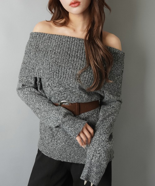 SPINNS(スピンズ)の「ベルト付きオフショルニット(ニット/セーター・レディース・ブラック/ベージュ/ブラウン・ONESIZE)」の1枚目の写真