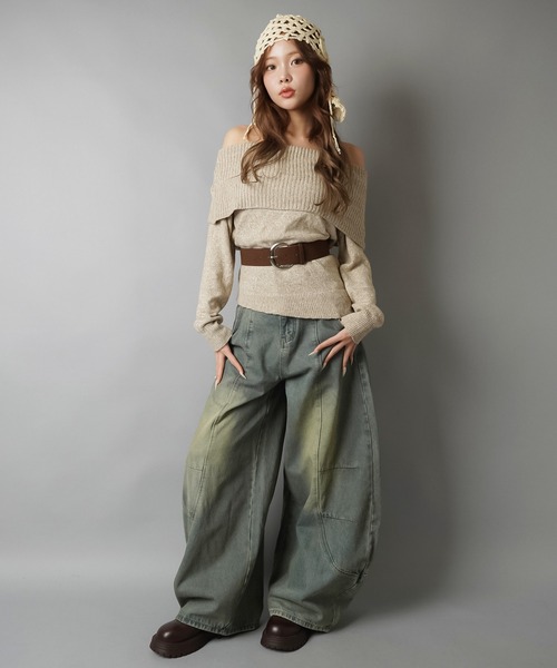 SPINNS(スピンズ)の「ベルト付きオフショルニット(ニット/セーター・レディース・ブラック/ベージュ/ブラウン・ONESIZE)」の18枚目の写真