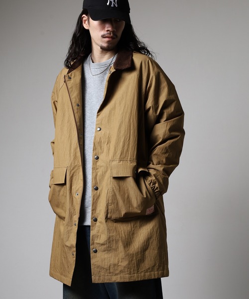 BIG MIKE(ビッグマイク)の「BIG MIKE ピグメント加工 ロングコーチジャケット(ステンカラーコート・メンズ・ブラック/ベージュ・XL/L/M)」の3枚目の写真