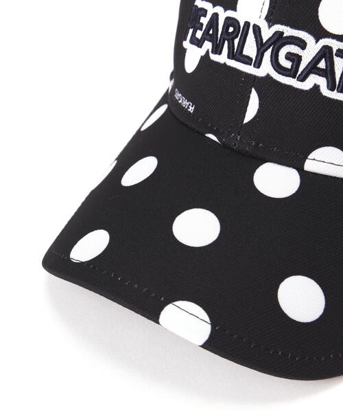 PEARLY GATES（パーリーゲイツ）の「【PEARLY GATES】ランダムドット柄キャップ (UNISEX)（キャップ・レディース・ダークブルー・FREE）」の5枚目の写真