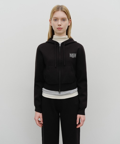 MARITHE + FRANCOIS GIRBAUD(マリテフランソワジルボー)の「W CLASSIC LOGO CROP KNIT HOODIE ZIPUP(パーカー・レディース・Black/Navy/ブラウン/アイボリー・SMALL/MEDIUM)」の1枚目の写真