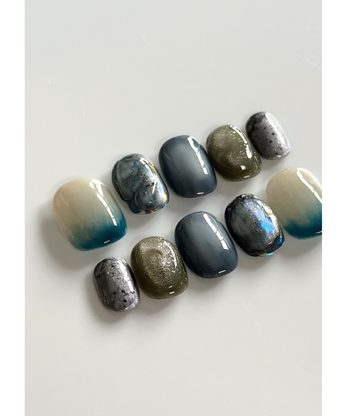 tone（トーン）の「【butter up】海底ブルーのネイルチップ(MA)（ネイルシール/ネイルチップ・レディース・ブルー・SMALL/MEDIUM/LARGE）」の3枚目の写真