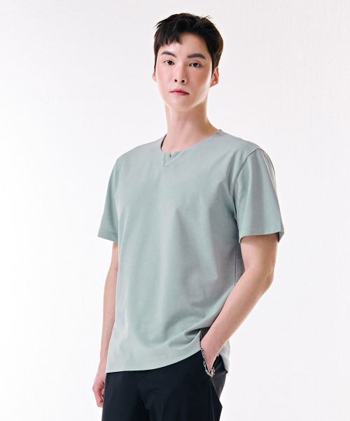 CHASECULT(チェイスカルト)の「男性ネック変形スリット半袖Tシャツ-DBZK5807C0S(Tシャツ/カットソー・メンズ・ミント・95/110/105/100)」の5枚目の写真