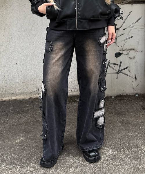 Figments(フィグメンツ)の「サイドクロスパッチデニム(デニムパンツ・レディース・ブラック・SMALL/MEDIUM)」の3枚目の写真