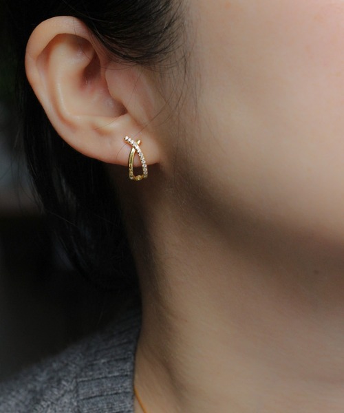 【NOIR DE POUPEE】K10 アラシ×ツヤ ゴールドクロス ピアス NOIR DE POUPEE】K10 アラシ×ツヤ ゴールドクロス ピアス 楽天市場