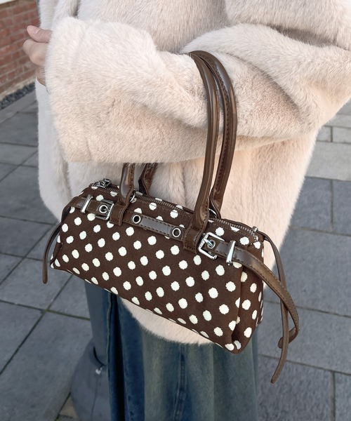 UNE MANSION(ユヌマンション)の「【カバンのサイズが選べる】トレンドドットパターンミニバッグ(ショルダーバッグ・レディース・ホワイト系その他/ホワイト系その他2/ブラック系その他/ブラック系その他2/ブラウン系その他/ブラウン系その他2・ONESIZE)」の5枚目の写真