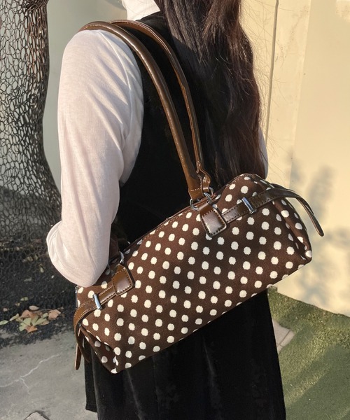 UNE MANSION(ユヌマンション)の「【カバンのサイズが選べる】トレンドドットパターンミニバッグ(ショルダーバッグ・レディース・ホワイト系その他/ホワイト系その他2/ブラック系その他/ブラック系その他2/ブラウン系その他/ブラウン系その他2・ONESIZE)」の12枚目の写真