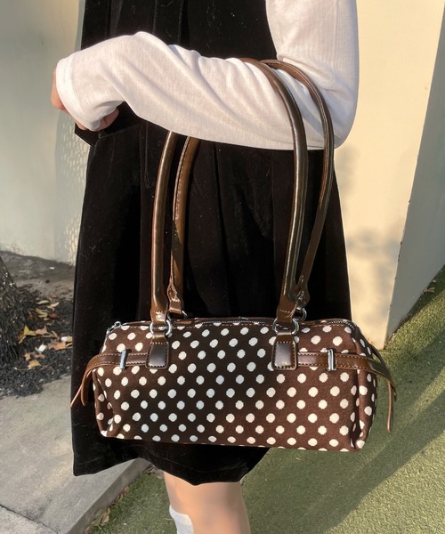UNE MANSION(ユヌマンション)の「【カバンのサイズが選べる】トレンドドットパターンミニバッグ(ショルダーバッグ・レディース・ホワイト系その他/ホワイト系その他2/ブラック系その他/ブラック系その他2/ブラウン系その他/ブラウン系その他2・ONESIZE)」の15枚目の写真