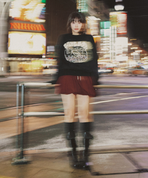 KNITTED（ニッティド）の「[NITTED X QWER DEMO] Let's Love Donut Round Knit BLACK（ニット/セーター・レディース・その他・LARGE/MEDIUM）」の3枚目の写真