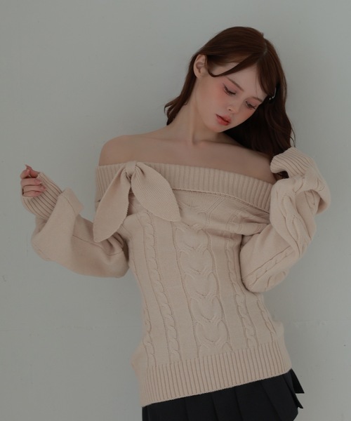 M DOLLY(エムドリー)の「ribbon cable fiora knit tops/リボンケーブルフィオラニットトップス(ニット/セーター・レディース・ベージュ/ピンク/ブラック/アイボリー/グレー・FREE)」の1枚目の写真