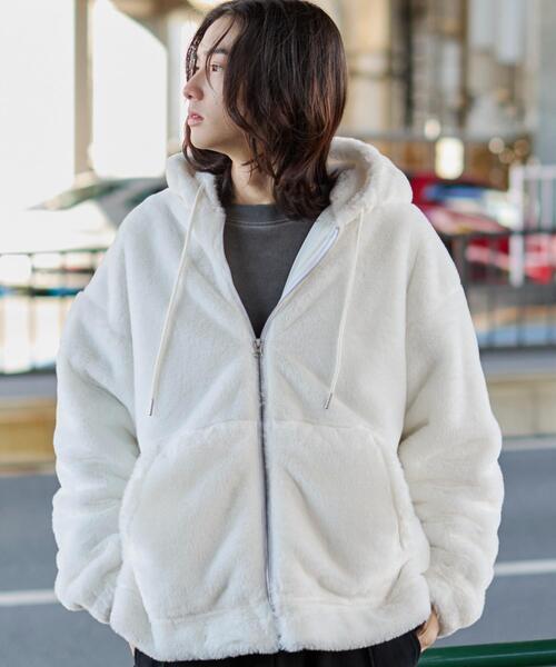 WEGO(ウィゴー)の「WEGO/エコファーグラフィックブルゾン(ブルゾン・メンズ・ブラック/ホワイト・MEDIUM/LARGE)」の6枚目の写真