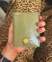 TOOAMO（トゥアモ）の「Bella Frame Half Wallet Olive [Cowhide]（札入れ/マネークリップ・レディース）」