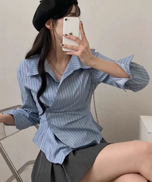 SHEPP（シープ）の「【26年春新作】カシュクールデザイン アシンメトリーヘムブラウス（シャツ/ブラウス・レディース・ブルー/ホワイト・L/M）」の13枚目の写真