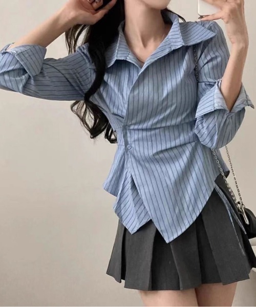 SHEPP（シープ）の「【26年春新作】カシュクールデザイン アシンメトリーヘムブラウス（シャツ/ブラウス・レディース・ブルー/ホワイト・L/M）」の11枚目の写真