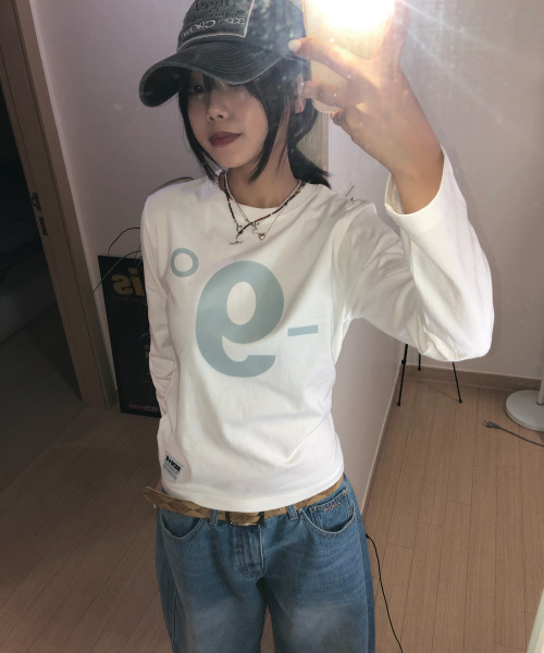 SEW-B(ソービー)の「セミクロップナインナイン長袖Tシャツ(Tシャツ/カットソー・レディース・その他・FREE)」の1枚目の写真
