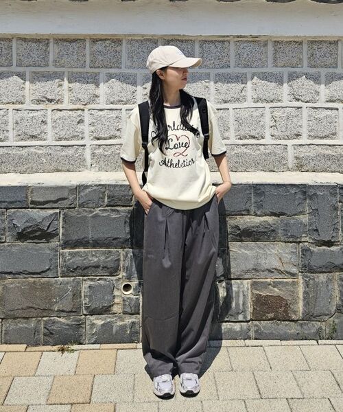 THAT'S IT（ザッツイット）の「ワンタックワイドフィットスラックス_チャコール（スラックス・レディース・チャコール・MEDIUM/LARGE/X-LARGE）」の9枚目の写真