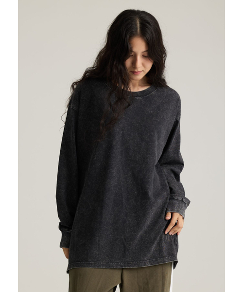 PHILIPPAKER(フィリップペイカー)の「ビエムシー ソリッド オーバーサイズ ピグメント ロングスリーブ ブラック(Tシャツ/カットソー・メンズ・その他・MEDIUM/LARGE/X-LARGE)」の1枚目の写真