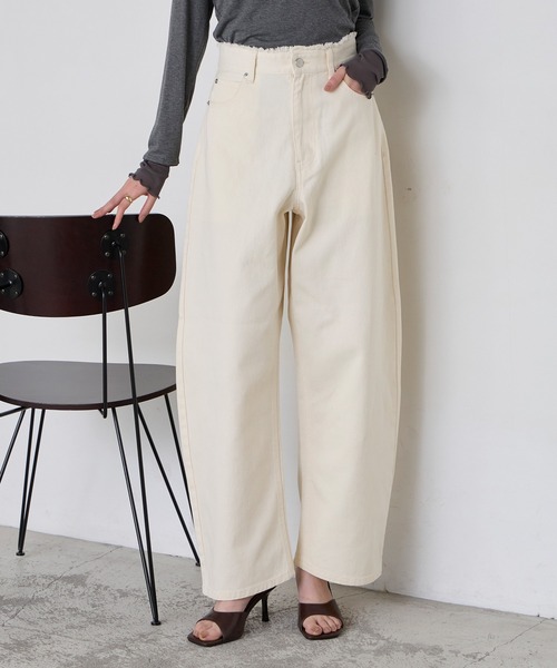 forksy.(フォルクシー)の「【forksy.】サステナブル フリンジ ハイウエスト エッグデニムパンツ / 速乾(デニムパンツ・レディース・ブラウン/インディゴブルー/アイボリー/ブラック/ブルー・L/M/S)」の2枚目の写真