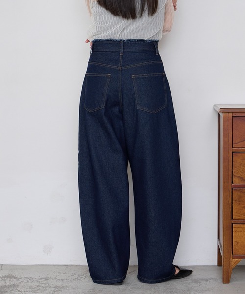 forksy.(フォルクシー)の「【forksy.】サステナブル フリンジ ハイウエスト エッグデニムパンツ / 速乾(デニムパンツ・レディース・ブラウン/インディゴブルー/アイボリー/ブラック/ブルー・L/M/S)」の11枚目の写真