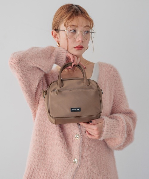 BAYFLOW（ベイフロー）の「[長財布も入る]ミニスクエアボストン（ハンドバッグ・レディース・ピンク/モカ/アイボリー/ブラック・FREE）」の4枚目の写真