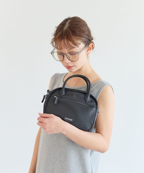 BAYFLOW（ベイフロー）の「[500mlペットボトル収納可]ミニスクエアボストン（ハンドバッグ・レディース・ピンク/モカ/アイボリー/ブラック・FREE）」の6枚目の写真
