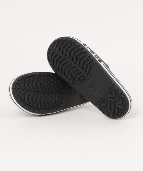 crocs(クロックス)の「《crocs》BAYABAND SLIDE(サンダル・メンズ・ホワイト系/ホワイト×ネイビー/ネイビー/ブラック×ホワイト・22.0cm/23.0cm/24.0cm/25.0cm/26.0cm/27.0cm/28.0cm/29.0cm)」の6枚目の写真