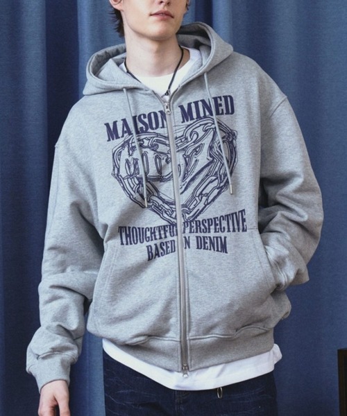 ALAND（エーランド）の「MAISON MINED／HEART フードジップ（パーカー・メンズ・ブラック/チャコール/グレー・SMALL/MEDIUM）」の2枚目の写真