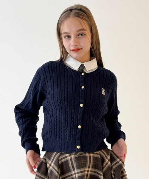 F i.n.t（フィント）の「シュナウザー刺繍ケーブルニットカーディガン/fint フィント（カーディガン/ボレロ・レディース・オフホワイト/ネイビー/レッド・FREE）」の2枚目の写真