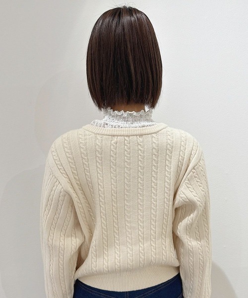 F i.n.t（フィント）の「シュナウザー刺繍ケーブルニットカーディガン/fint フィント（カーディガン/ボレロ・レディース・オフホワイト/ネイビー/レッド・FREE）」の13枚目の写真