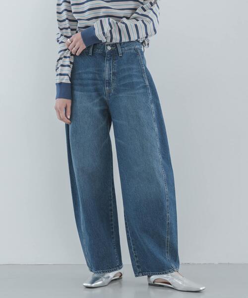 URBAN RESEARCH Sonny Label（アーバンリサーチサニーレーベル）の「シームデザインバレルデニム（デニムパンツ・レディース・インディゴブルー/ライトインディゴブルー・38/34/36）」の3枚目の写真