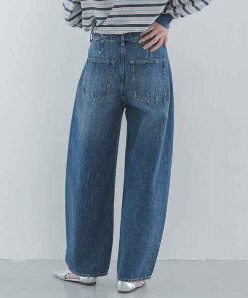 URBAN RESEARCH Sonny Label（アーバンリサーチサニーレーベル）の「シームデザインバレルデニム（デニムパンツ・レディース・インディゴブルー/ライトインディゴブルー・38/34/36）」の5枚目の写真