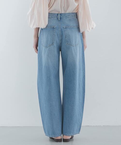 URBAN RESEARCH Sonny Label(アーバンリサーチサニーレーベル)の「シームデザインバレルデニム(デニムパンツ・レディース・インディゴブルー/ライトインディゴブルー・38/34/36)」の16枚目の写真