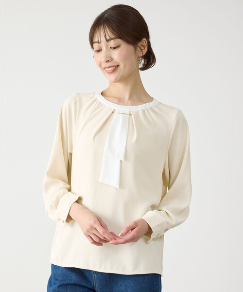 Jayro(ジャイロ)の「タイ付ブラウス(シャツ/ブラウス・レディース・ホワイト系その他/ベージュ/ネイビー・M)」の2枚目の写真