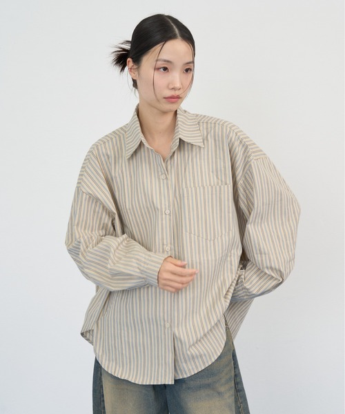 NUJOH(ヌゾ)の「Muted Stripe Loose Shirt / ミュートストライプルーズシャツ(シャツ/ブラウス・レディース・ベージュ/ブラウン/ネイビー・FREE)」の18枚目の写真
