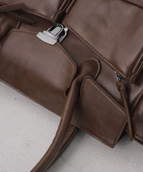 RETRO GIRL（レトロガール）の「クラシックボストンBAG（ショルダーバッグ・レディース・ブラウン/ブラック/オフホワイト・ONE SIZE）」の4枚目の写真