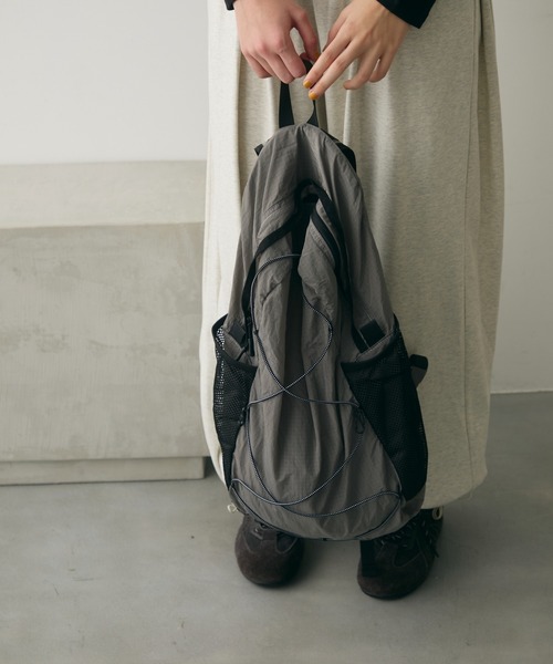 full/fill.(フルフィル)の「mesh pocket sheer back pack / メッシュポケットシアーバックパック(バックパック/リュック・レディース・グレー/アイボリー・FREE)」の16枚目の写真