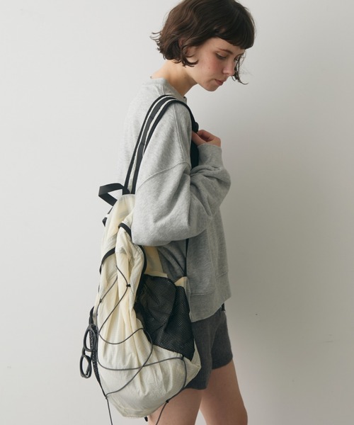 full/fill.(フルフィル)の「mesh pocket sheer back pack / メッシュポケットシアーバックパック(バックパック/リュック・レディース・グレー/アイボリー・FREE)」の3枚目の写真
