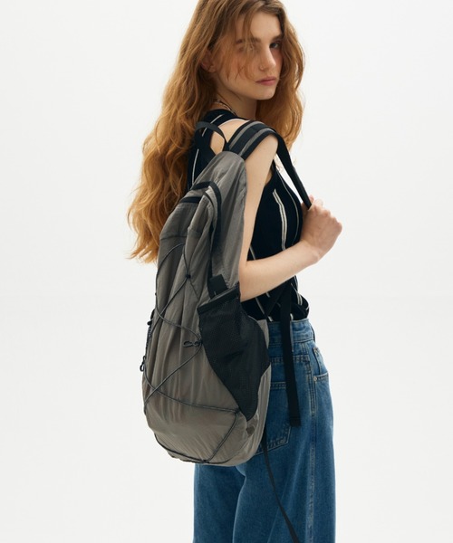 full/fill.(フルフィル)の「mesh pocket sheer back pack / メッシュポケットシアーバックパック(バックパック/リュック・レディース・グレー/アイボリー・FREE)」の20枚目の写真
