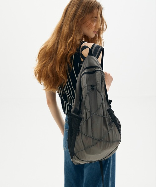 full/fill.(フルフィル)の「mesh pocket sheer back pack / メッシュポケットシアーバックパック(バックパック/リュック・レディース・グレー/アイボリー・FREE)」の21枚目の写真