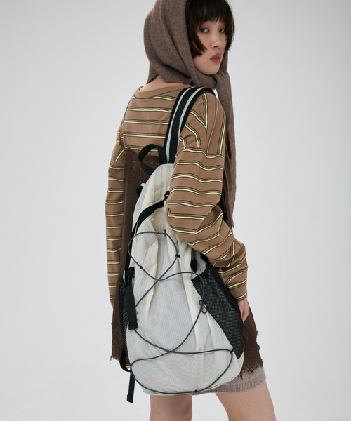 full/fill.(フルフィル)の「mesh pocket sheer back pack / メッシュポケットシアーバックパック(バックパック/リュック・レディース・グレー/アイボリー・FREE)」の6枚目の写真