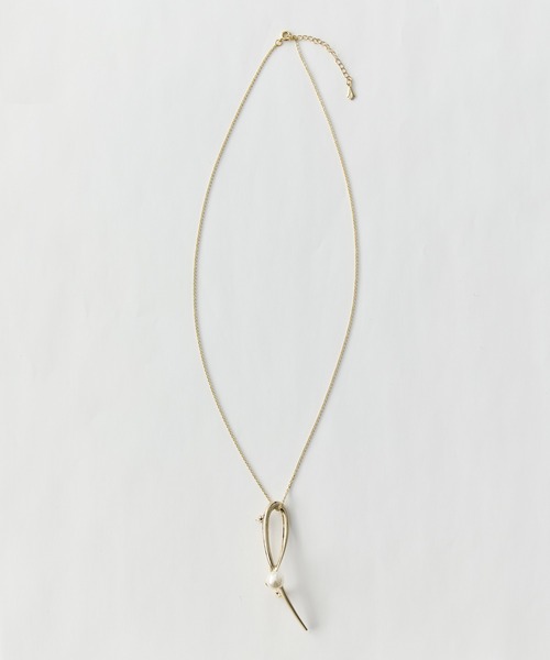 Phoebe(フィービィー)の「2wayスタイリッシュクロスカーブパールブローチネックレス セレモニー/入卒/式典(ネックレス・レディース・イエローゴールド/シルバー・FREE)」の5枚目の写真