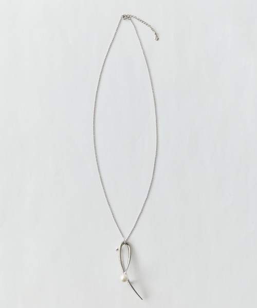 Phoebe(フィービィー)の「2wayスタイリッシュクロスカーブパールブローチネックレス セレモニー/入卒/式典(ネックレス・レディース・イエローゴールド/シルバー・FREE)」の9枚目の写真