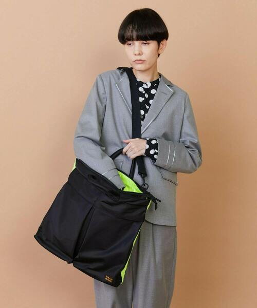FRAPBOIS(フラボア)の「ヘルメットBAG(ショルダーバッグ・レディース・カーキ/ブラック・FREE)」の13枚目の写真